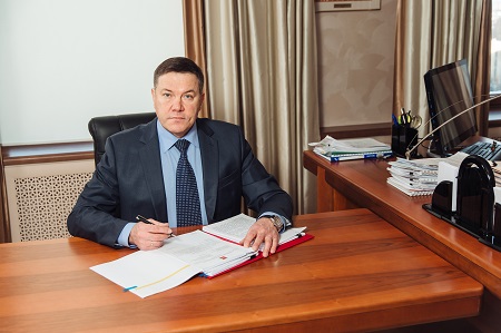 Президент РФ поручил Правительству проработать вопрос о переносе начала учебного года