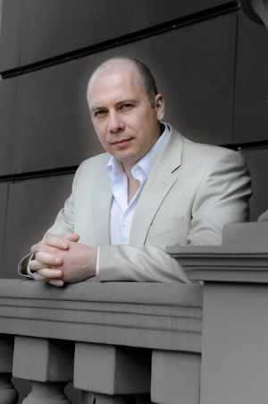 Пластический хирург Александр Соколов о мифах и реальности увеличивающей маммопластики