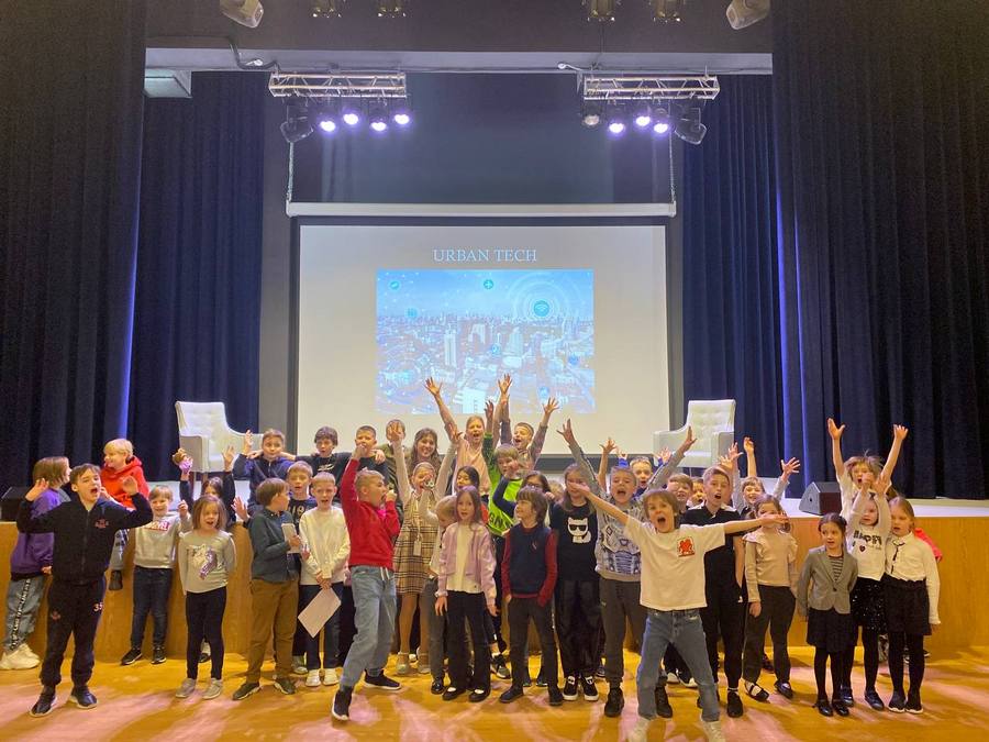 Архитектор Алина Лаврова пообщалась с учениками школы ONE! International School